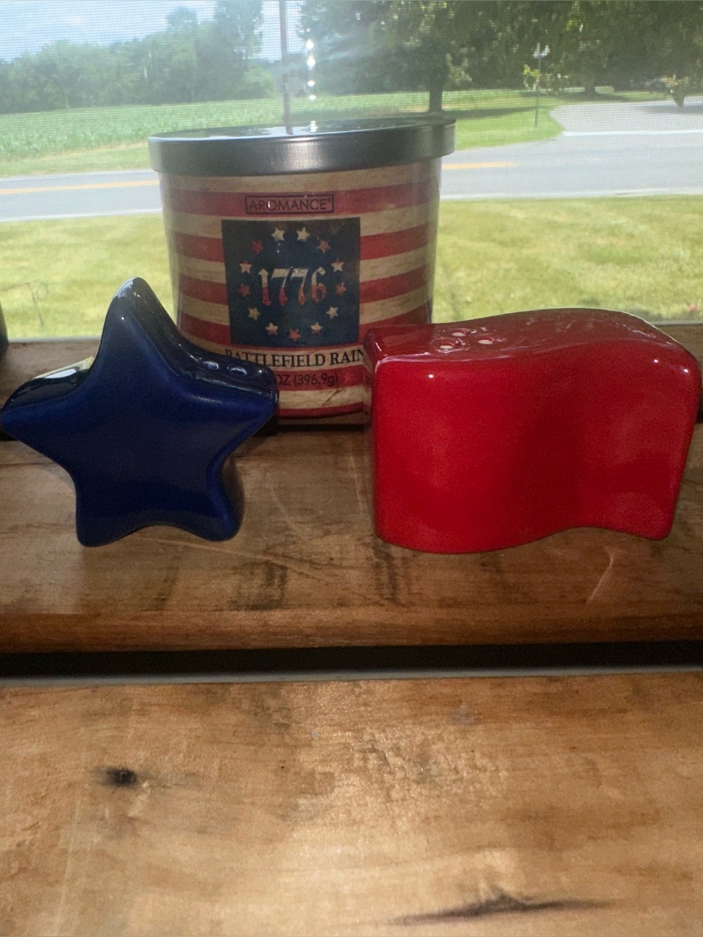 Star & Striped Flag Salt & Pepper Shakers ~ New - Picture 8 of 9